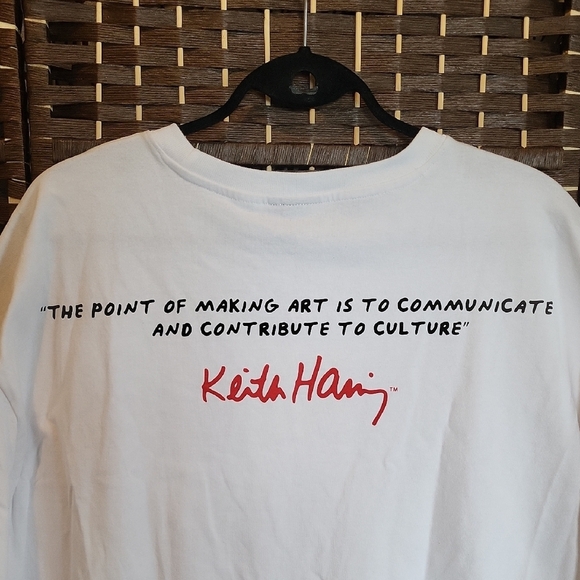 H&M White Tee with Graphic Print - Picture 4 of 5
